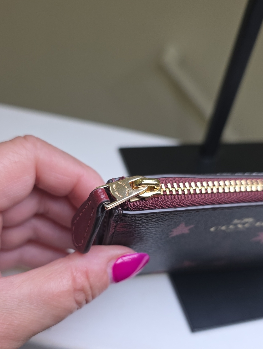 Coach F39047 Signature Canvas Card Holder Pop StarPrint Brown/Metallic Pink NWOT - Picture 3 of 10